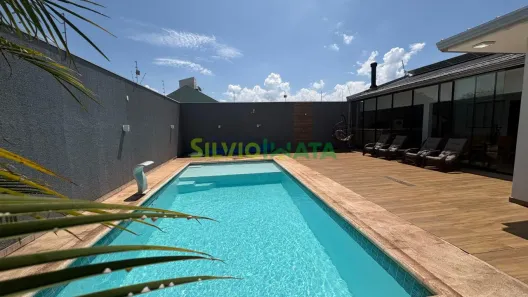 Casa com 4 Quartos à venda, 277m² no Jardim Iguaçu, Maringá