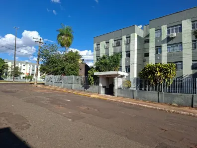 Apartamento com 2 Quartos para alugar, 52m² no Jardim Petrópolis, Campo Grande