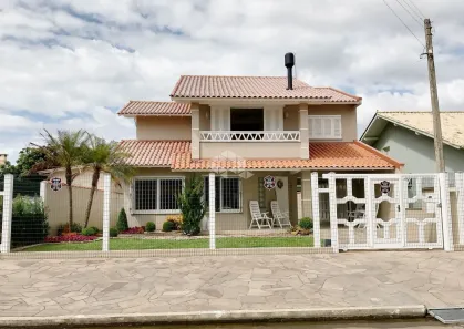 Casa com 3 Quartos à venda, 210m² no Tramandaí, Tramandaí