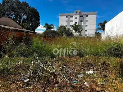 Lote/Terreno à venda, 300m² no Parque dos Pirineus, Anápolis