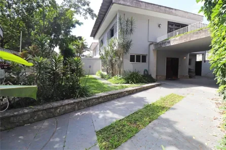 Sobrado com 3 Quartos à venda, 238m² no Jardim das Bandeiras, São Paulo