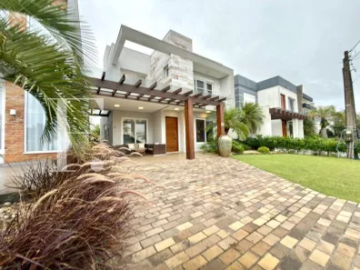 Sobrado com 4 Quartos à venda, 190m² no , Xangri-Lá