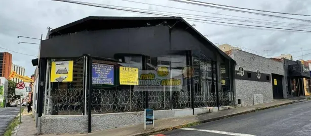 Ponto Comercial para alugar, 750m² no Centro, Uberaba