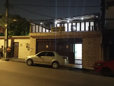 Sobrado com 5 Quartos à venda, 320m² no Betânia, Manaus