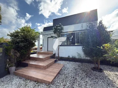Casa com 4 Quartos para alugar, 200m² no Rio Tavares, Florianópolis
