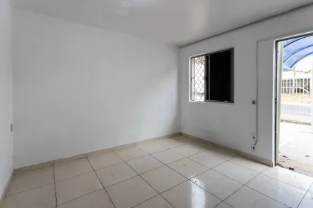 Casa com 2 Quartos para alugar, 65m² no Conjunto Residencial Aruanã I, Goiânia