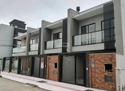 Casa com 3 Quartos à venda, 104m² no Itacolomi, Balneário Piçarras