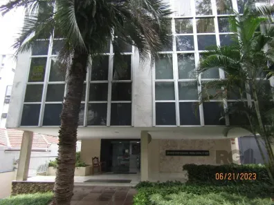 Sala Comercial à venda, 35m² no Rio Branco, Porto Alegre