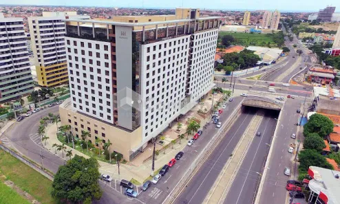 Sala Comercial à venda, 32m² no Pici, Fortaleza