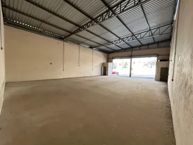 Galpão/Depósito/Armazém à venda, 216m² no Shopping Park, Uberlândia