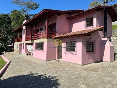 Casa com 5 Quartos à venda, 328m² no Córrego Grande, Florianópolis