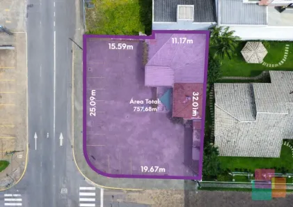 Lote/Terreno à venda, 758m² no América, Joinville
