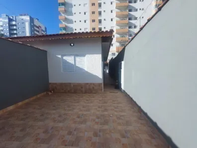 Casa com 2 Quartos para alugar, 72m² no Guilhermina, Praia Grande
