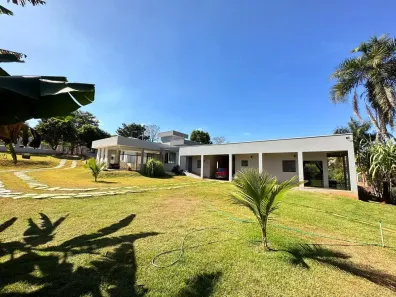 Casa de Condomínio com 3 Quartos à venda, 300m² no , Nerópolis