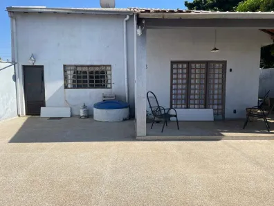 Casa com 3 Quartos à venda, 190m² no Vila Rica, Campo Grande