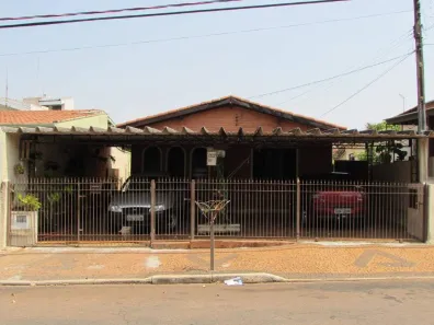 Casa com 3 Quartos à venda, 156m² no Cidade Jardim, Americana