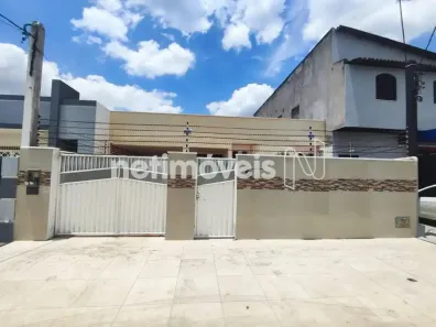 Casa com 3 Quartos à venda, 300m² no Santa Mônica, Feira de Santana