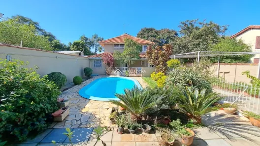 Sobrado com 4 Quartos à venda, 153m² no Harmonia, Canoas