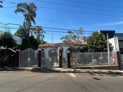 Casa com 4 Quartos à venda, 342m² no Centro, Santa Bárbara D'Oeste