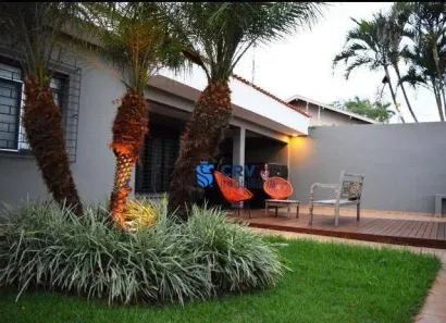 Imóvel Comercial com 10 Quartos à venda, 258m² no Bancários, Londrina