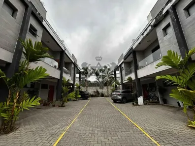 Casa de Condomínio com 2 Quartos à venda, 155m² no Balneário Gardem Mar, Caraguatatuba