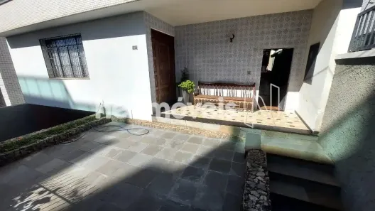 Casa com 3 Quartos à venda, 360m² no Nova Suíssa, Belo Horizonte