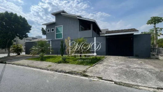Sobrado com 3 Quartos à venda, 165m² no Loteamento Villa Branca, Jacareí
