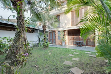 Casa com 4 Quartos à venda, 330m² no Jardim Petrópolis, São Paulo