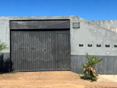 Casa com 3 Quartos à venda, 173m² no Setor Aeroporto (Mutirão), Planaltina