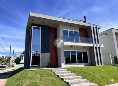 Casa de Condomínio com 4 Quartos à venda, 229m² no Camobi, Santa Maria