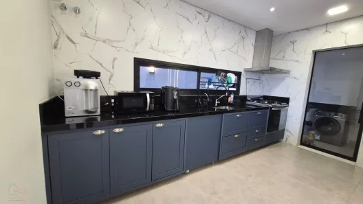Casa de Condomínio com 3 Quartos à venda, 300m² no Roncáglia, Valinhos