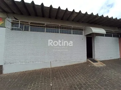 Sala Comercial para alugar, 110m² no Presidente Roosevelt, Uberlândia
