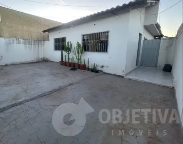 Casa com 3 Quartos à venda, 140m² no Planalto, Uberlândia