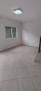 Casa de Condomínio com 3 Quartos para alugar, 98m² no Jardim Regina Alice, Barueri