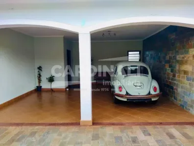 Casa com 3 Quartos à venda, 178m² no Vila Faria, São Carlos