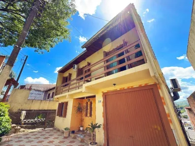 Casa com 3 Quartos à venda, 198m² no Jardim Carvalho, Porto Alegre