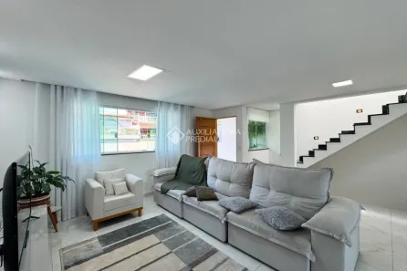 Sobrado com 4 Quartos à venda, 223m² no Baeta Neves, São Bernardo do Campo