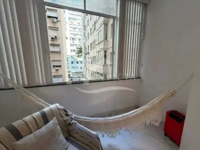Apartamento com 2 Quartos à venda, 65m² no Leme, Rio de Janeiro
