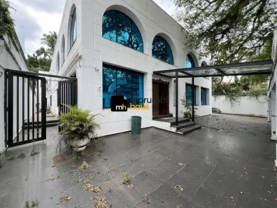 Prédio Comercial para alugar, 1250m² no Jardim Everest, São Paulo