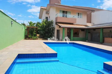 Casa com 3 Quartos à venda, 300m² no Aurora, Londrina