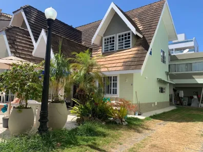 Casa com 4 Quartos à venda, 320m² no Praia do Pecado, Macaé