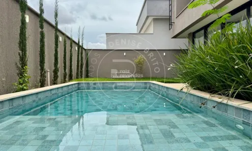 Sobrado com 4 Quartos à venda, 218m² no Jardins Barcelona, Senador Canedo