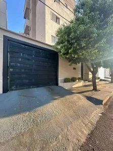 Apartamento com 2 Quartos para alugar, 106m² no Setor Universitário, Rio Verde