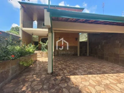 Sobrado com 3 Quartos à venda, 210m² no Centro, Taubaté