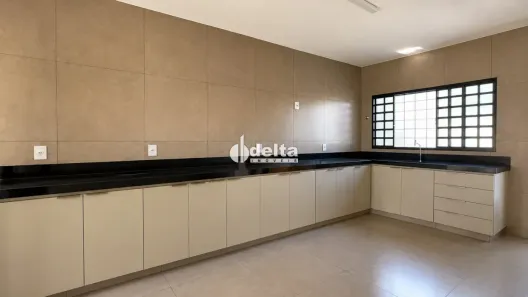 Casa com 3 Quartos à venda, 200m² no Vigilato Pereira, Uberlândia