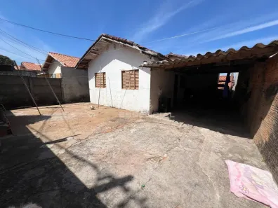Casa com 3 Quartos à venda, 71m² no Conjunto Habitacional Humberto Popolo, Botucatu