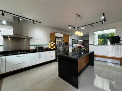 Casa com 3 Quartos à venda, 196m² no Vila Jaguara, São Paulo