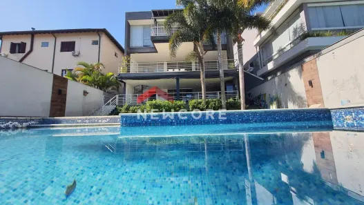 Casa de Condomínio com 4 Quartos à venda, 700m² no Golf Gardens, Carapicuíba
