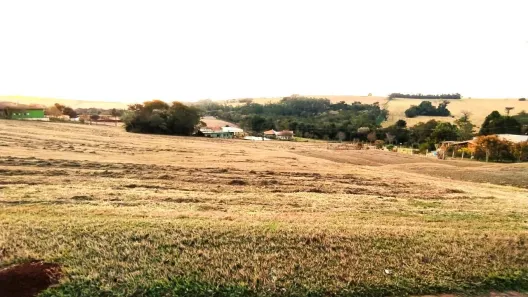 Lote/Terreno à venda, 1318m² no Estância Cabral, Cambé