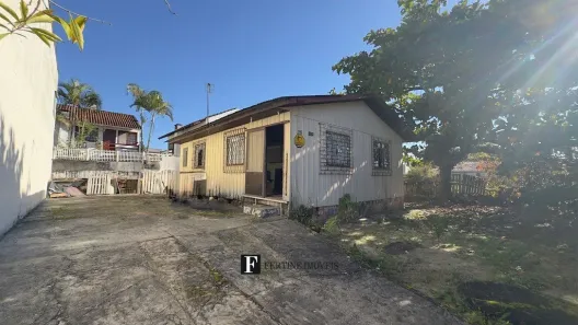 Lote/Terreno à venda, 304m² no , Pontal do Paraná